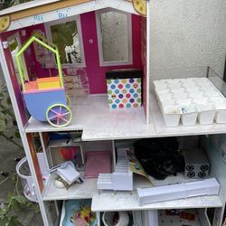 Rainbow High Doll House