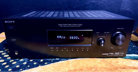 Sony STR-DG520 5.1 Multi Channel AV Receiver.
