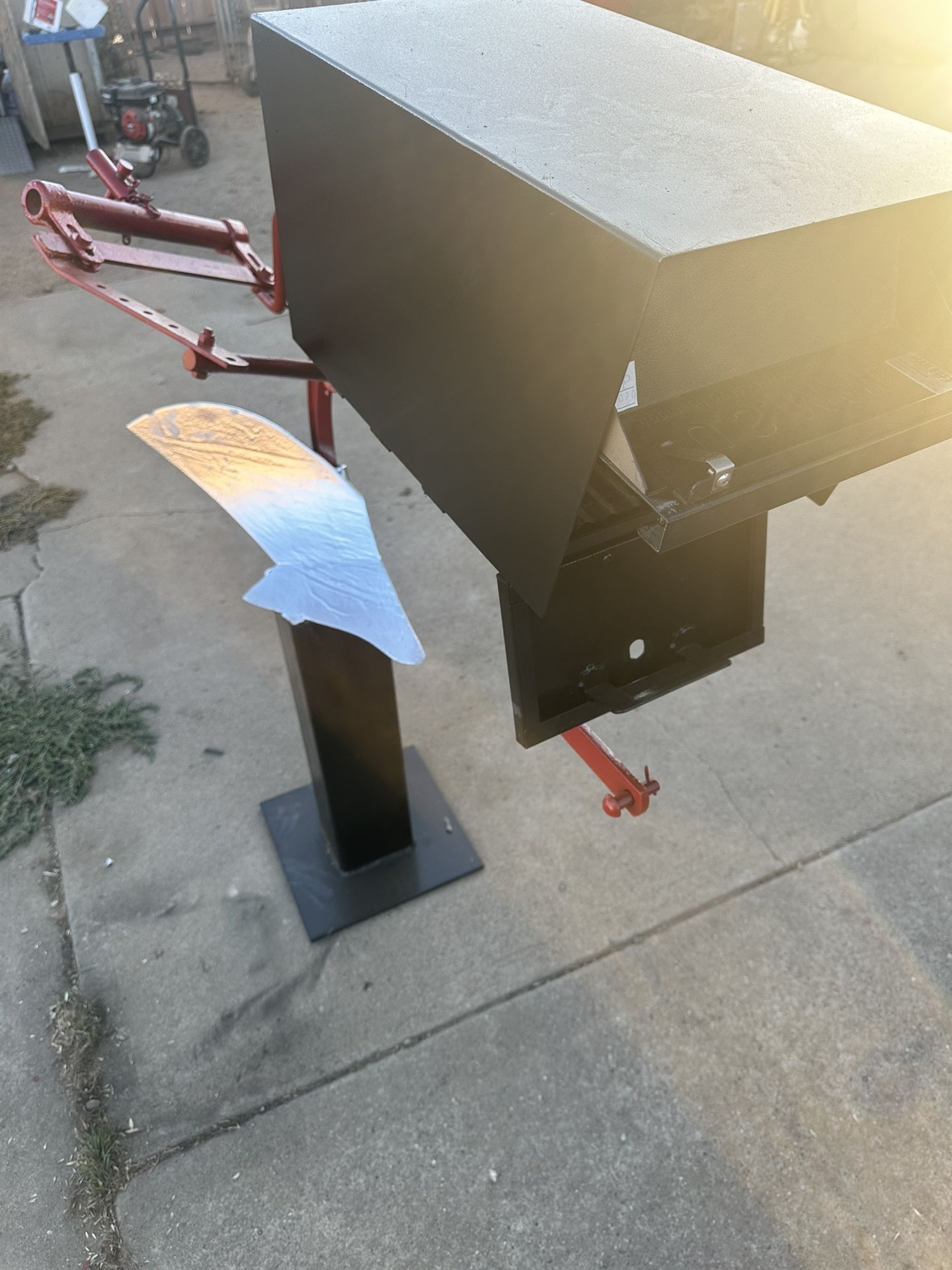 Mail Box