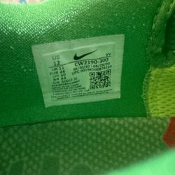 Kobe 6 Protro “Grinches”