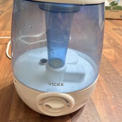 Vicks Filter-Free Ultrasonic Cool Mist Humidifier