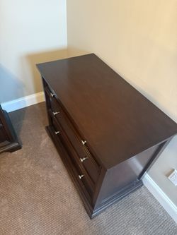 (2) Bedside nightstands