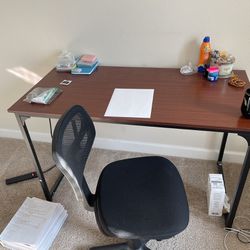 Selling Desk And Chair