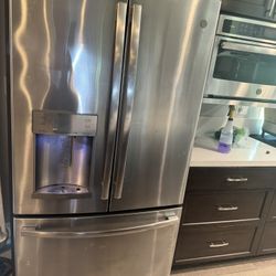 GE Profile Refrigerator 