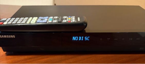 Samsung DVD player with remote
