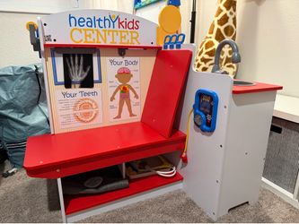 Melissa & Doug Healthy Kids Center Play Doctor Set