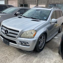 2011 MERCEDES BENZ GL 450, 3rd Row Leather Seats 