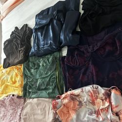Women’s Dresses (S/M)
