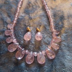 Necklaces &. Earrings Set