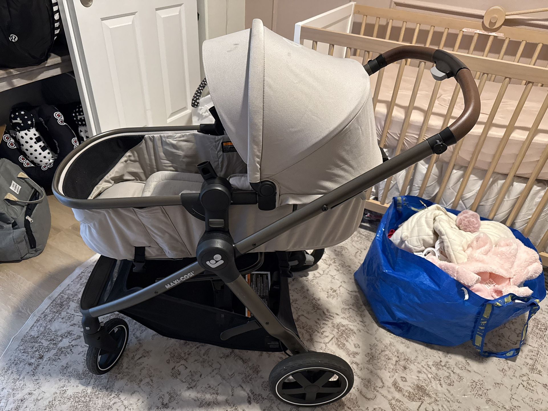 Maxi Cozi Stroller And Bassinet