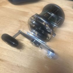 Daiwa Sea Line 47H Level Wind Baitcast Reel