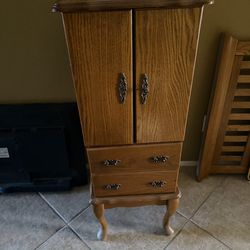 Standing jewelry box