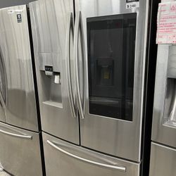 Samsung Family Hub French Door In Stainless Steel Open Box