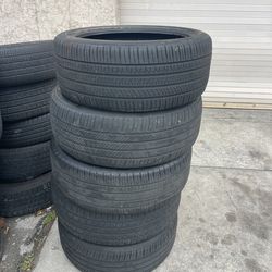 4 tires  235/60//R 18  they are  In very good condition