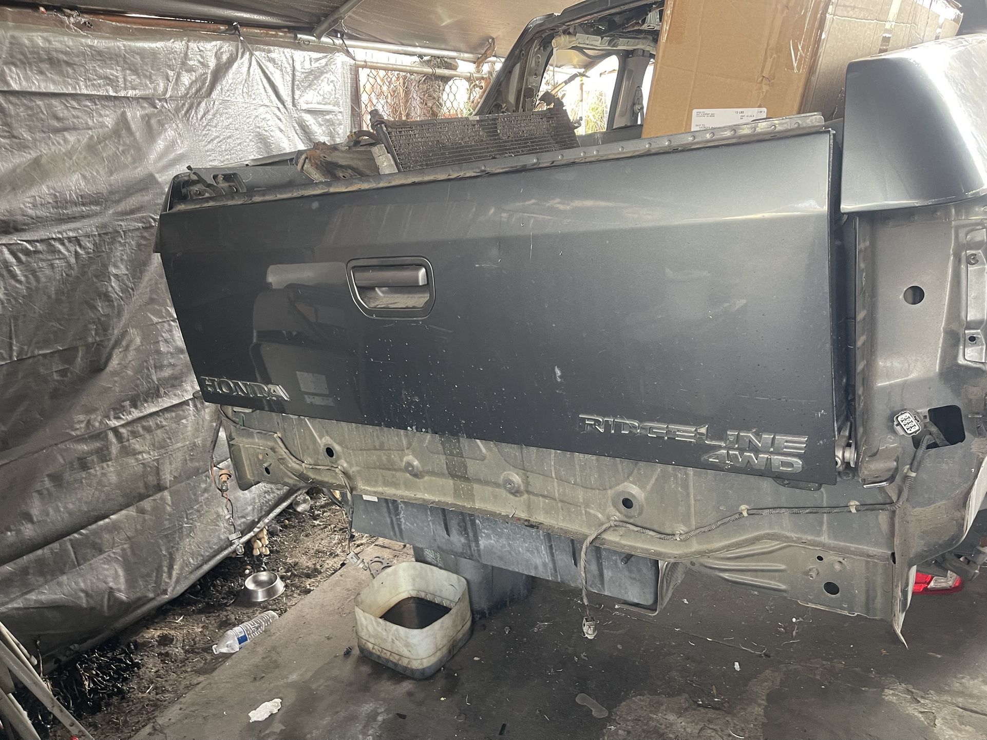 06-2012 Honda Ridgeline Rear Tail Gate