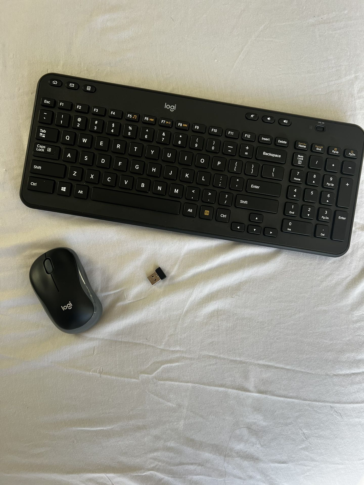 Logitech MK360 Wireless Keyboard and Mouse Set - Black