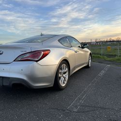 2013 Hyundai Genesis Coupe