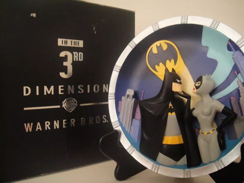 WARNER Bros BATMAN CATWOMAN COLLECTOR'S PLATE 3D JLA statue Bust Joker Animated

