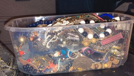 Mixed jewlery container
