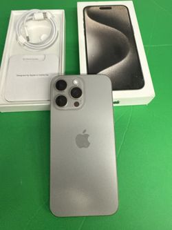 iPhone 15 Pro Max 256gb Unlocked For Any Carriers ( Liberado)