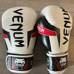 Venum Elite Boxing Gloves 