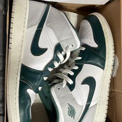 air jordan 1 mid se white and green