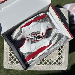 Air Jordan 3 Cardinal Red