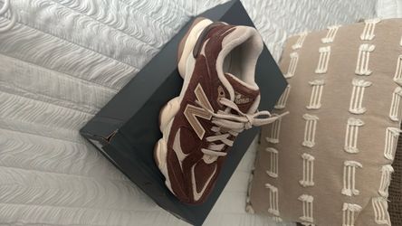 New Balance 9060