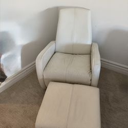 EQ3 Karbon Swivel Glider + Karbon Moving Ottoman 