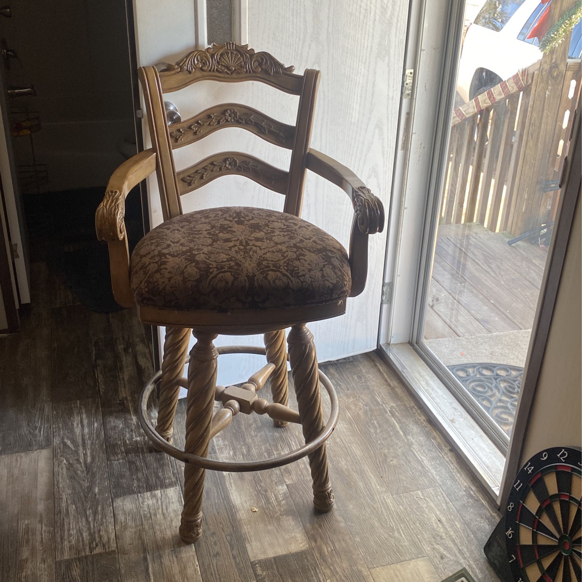 Large Swivell Chair