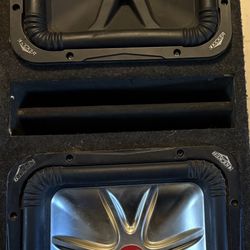2 12inch kicker L5s In Double Ported Box 