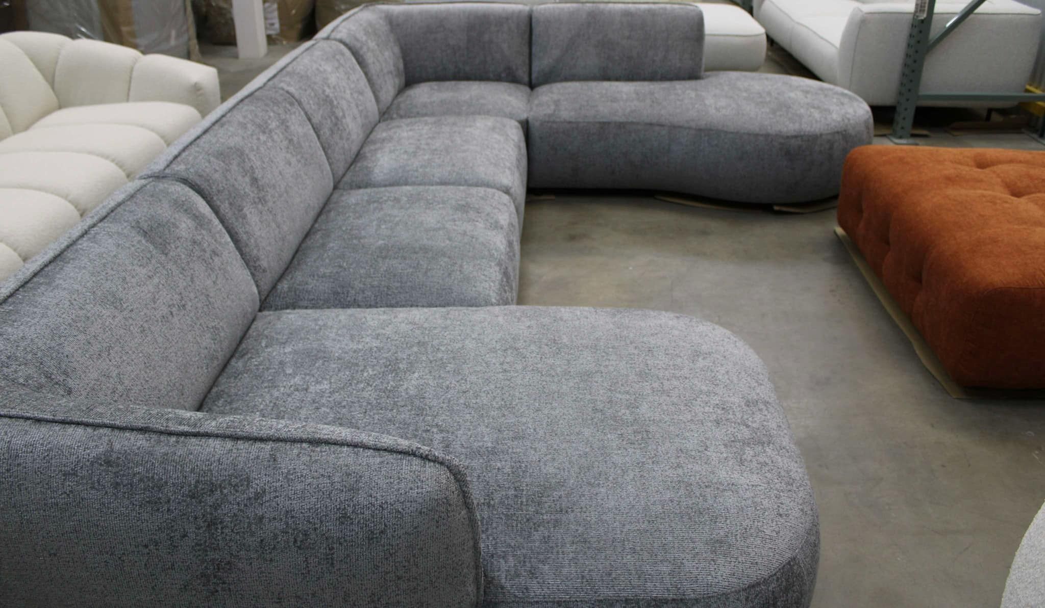 Modern European Sofas And Lounge Chairs