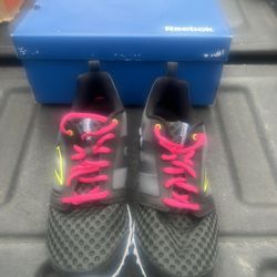 Reebok Sneakers Women's Size 8  Real Flex Scream 2.0 Running Shoes. New in box 