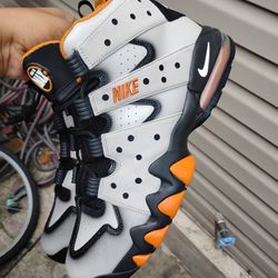 BARKLEYS SIZE 12.5 MEN 