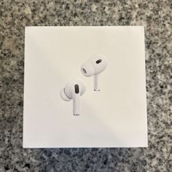 Apple AirPods Pro (2nd Gen) Wireless In-Ear Earbuds MagSafe Charging Case USB-C