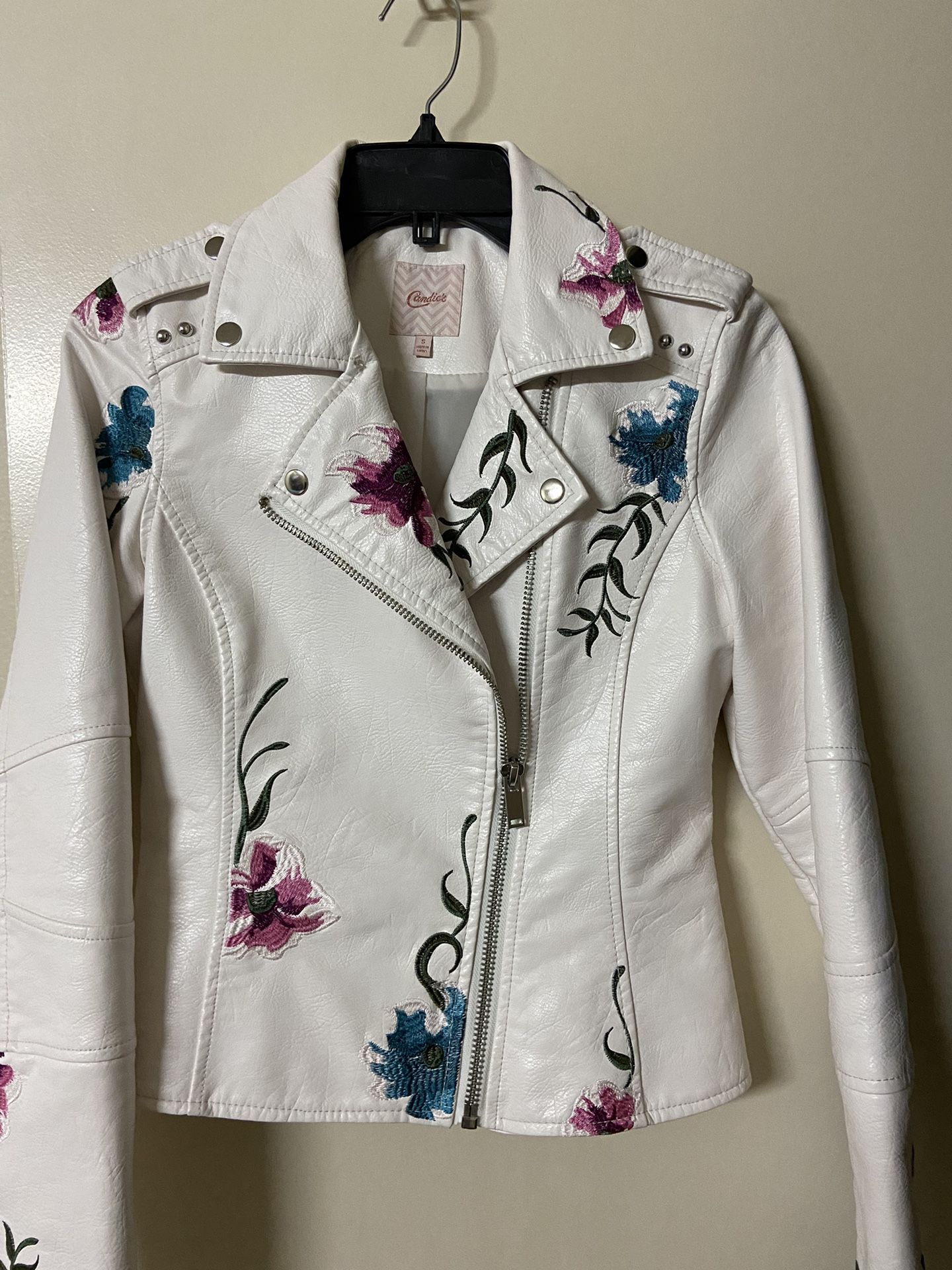 Candies White Faux leather jacket with floral embroidery