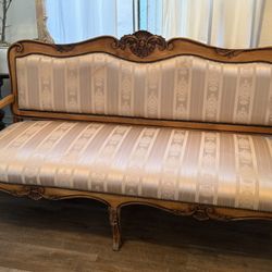 VINTAGE FRENCH- STYLE UPHOLSTERED -BENCH WITH BACK ARM SATEE