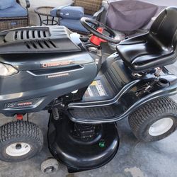 Riding lawn mower Troy bilt horse 42 cut $1200 obo