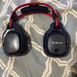 Astro A40