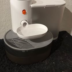 Cat Fresh Water Dispenser 