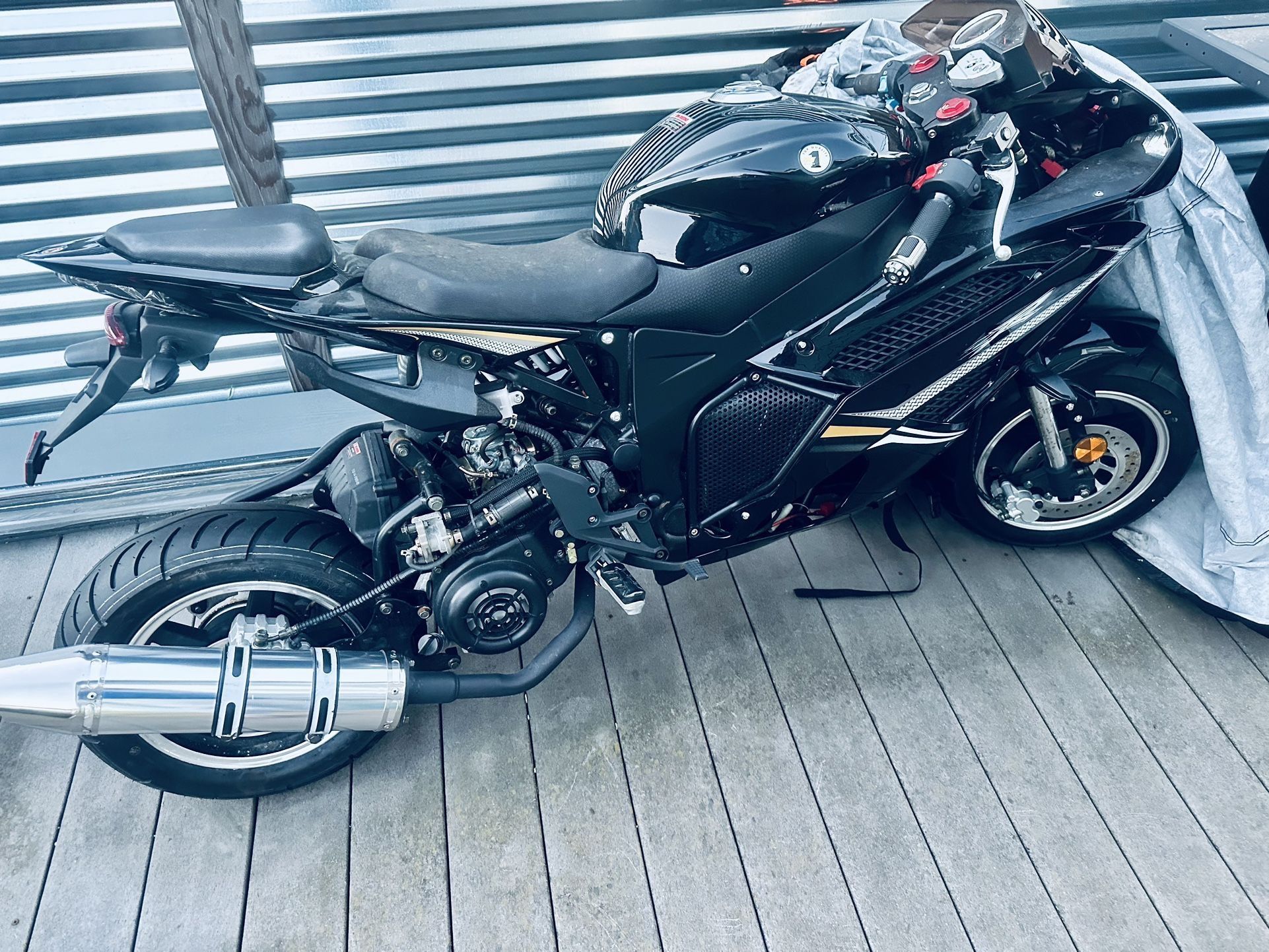 2022 Venom x18R 200cc Automatic Motorcycle