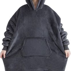 Wearable Blanket Hoodie, Oversized Sherpa Blanket Sweatshirt with Hood Pocket and Sleeves, Super Soft Warm Plush Hooded Blanket for Kids, One Size Fit