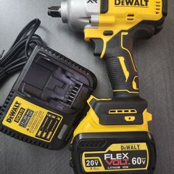 20v DeWalt Impact Wrench 1/2in Weth Big Battery And Charger