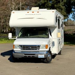 2007 Winnebago Access 28P  22,000 original miles