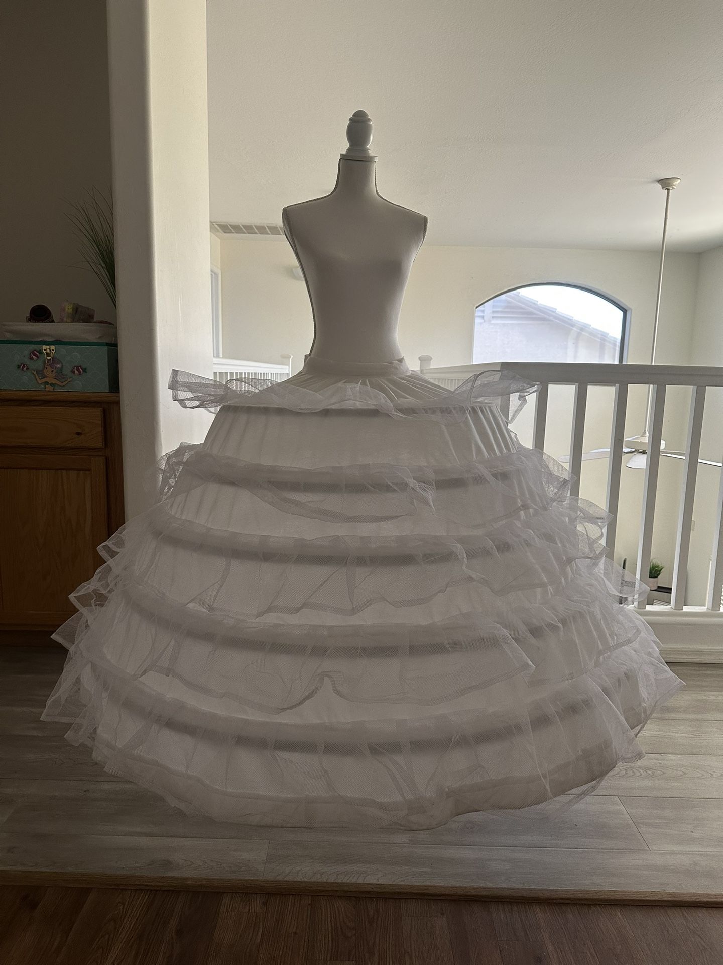 Petticoat/Crinoline/Aro/Crinolina Quinceañera 