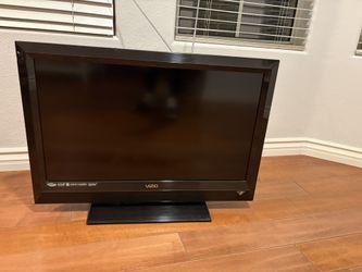 Vizio TV - Model VL320M