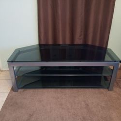 Living Spaces Tv Stand 60 Wide 22 Height