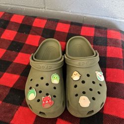 Crocs Size 7 Men