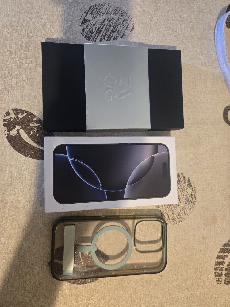 Iphone 16 Pro Black 128 Gb NO LOWBALL OFFERS