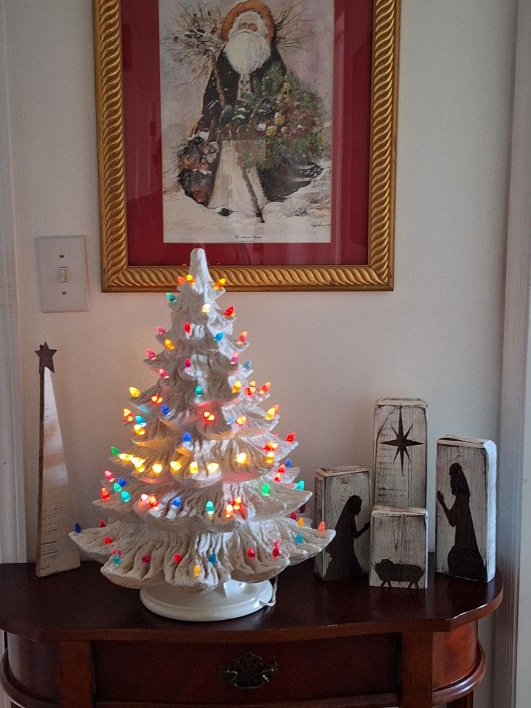 Wooden Handmade Nativity Scene 4 Piece.